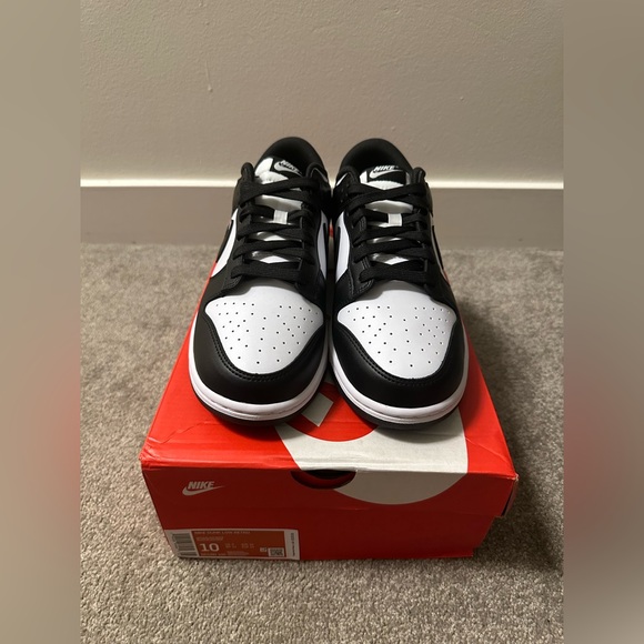 Nike Panda Dunks Size 10 - Picture 3 of 5